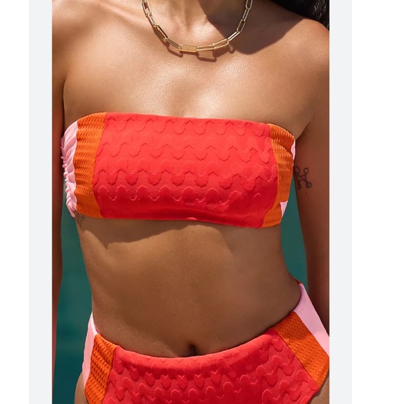 (SET) Maaji Apple Red Nomad/Wanderer Reversible Bikini. - Picture 7 of 13